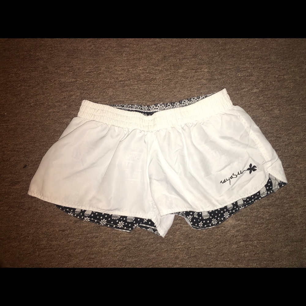 REVERSIBLE SHORTS!